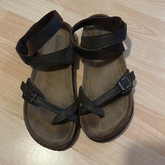 Sandals - Picture 3 of 5